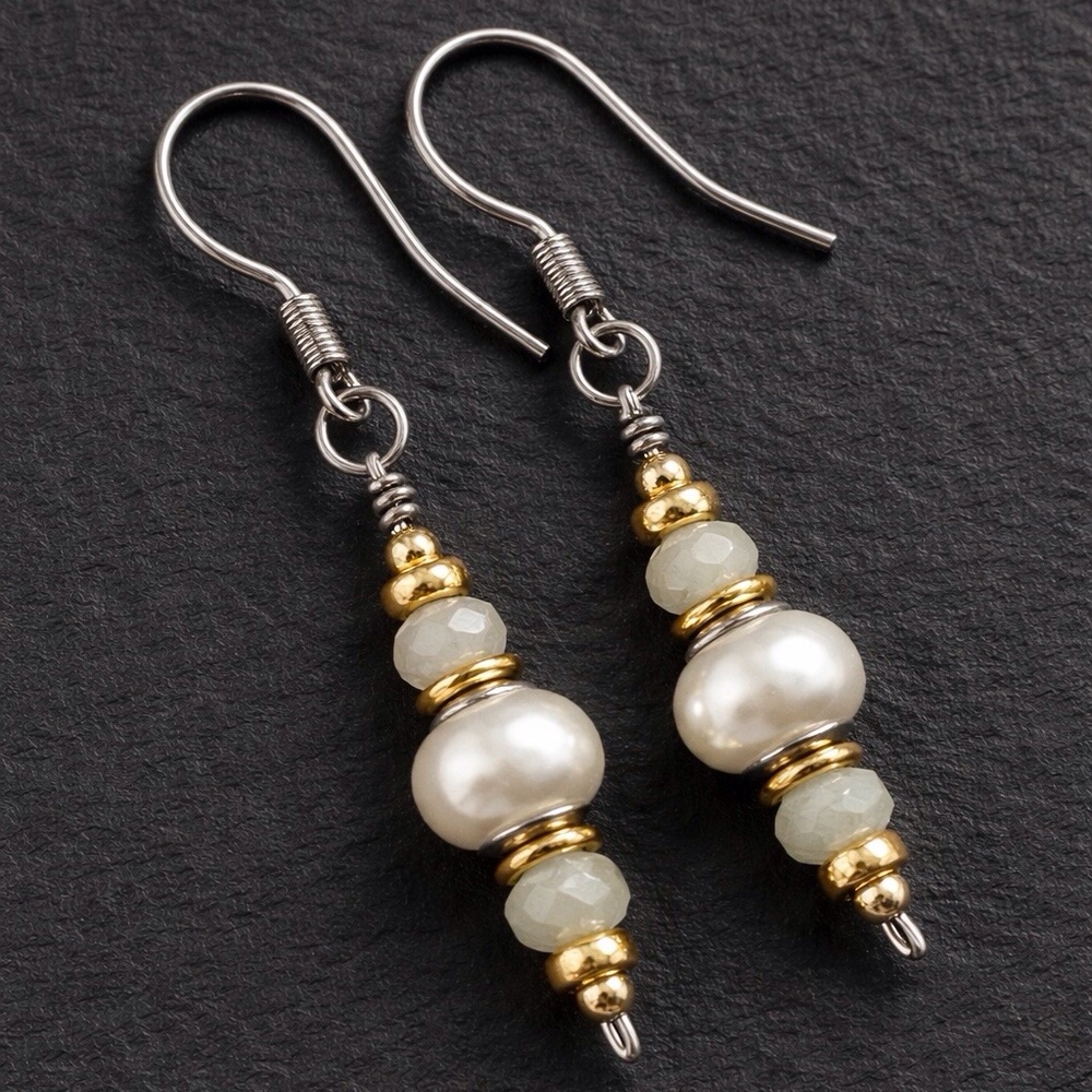 JD2 Natural Jade & Freshwater Pearl Mixed Metal Dangle Earrings Stainless Steel
